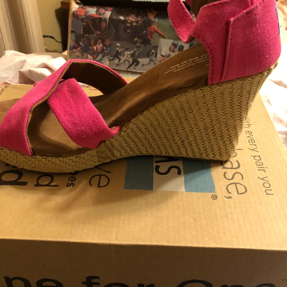 Toms Wedges